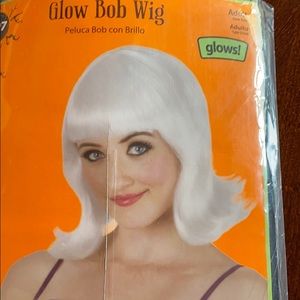 Wig - glows in the dark